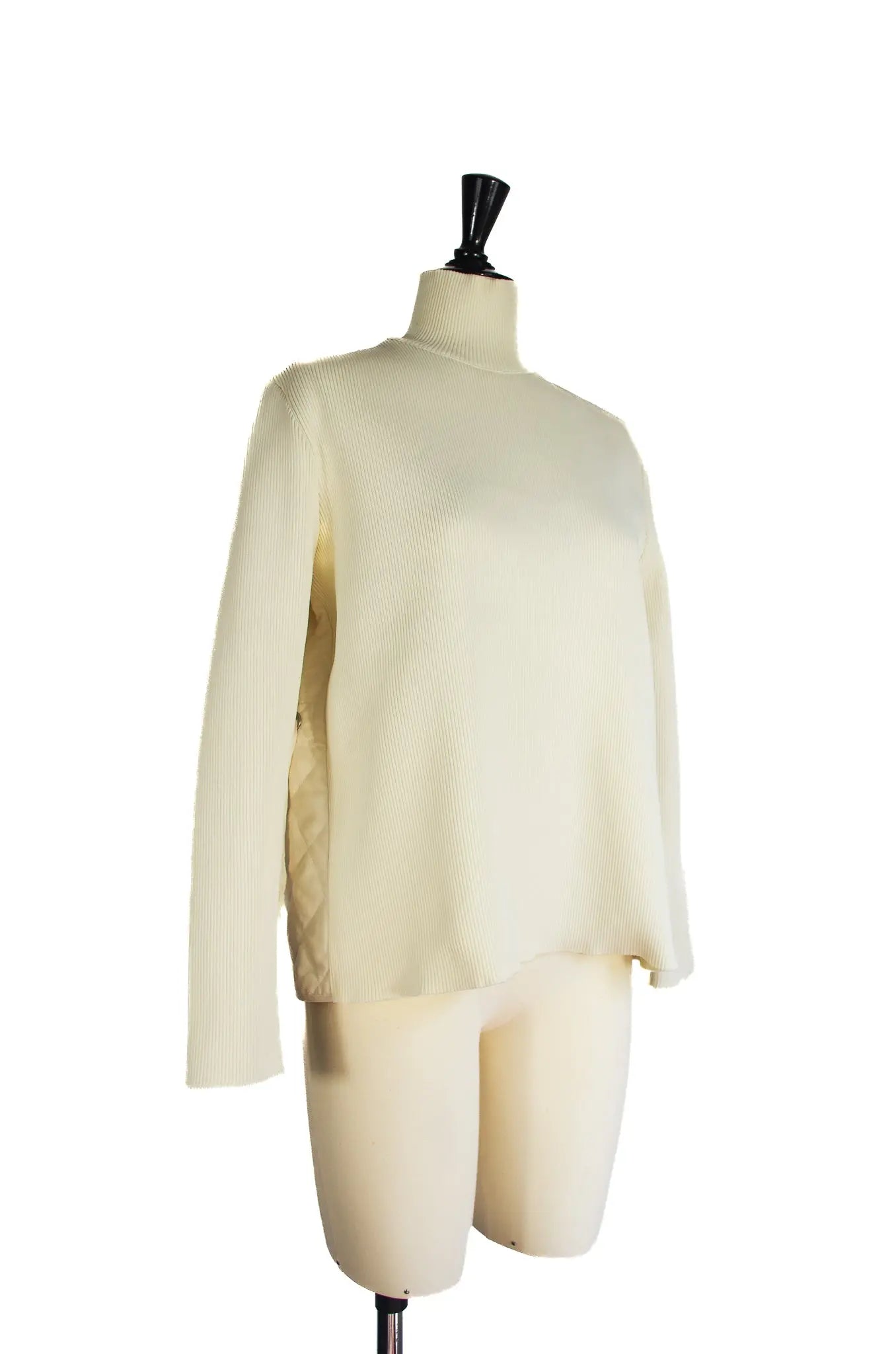 Pull structuré écru – AKIRA NAKA (Made in Japan)