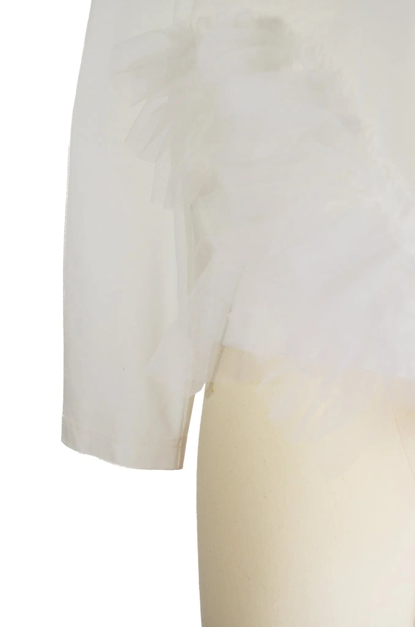 T-shirt blanc en tulle – noir kei ninomiya (2024)