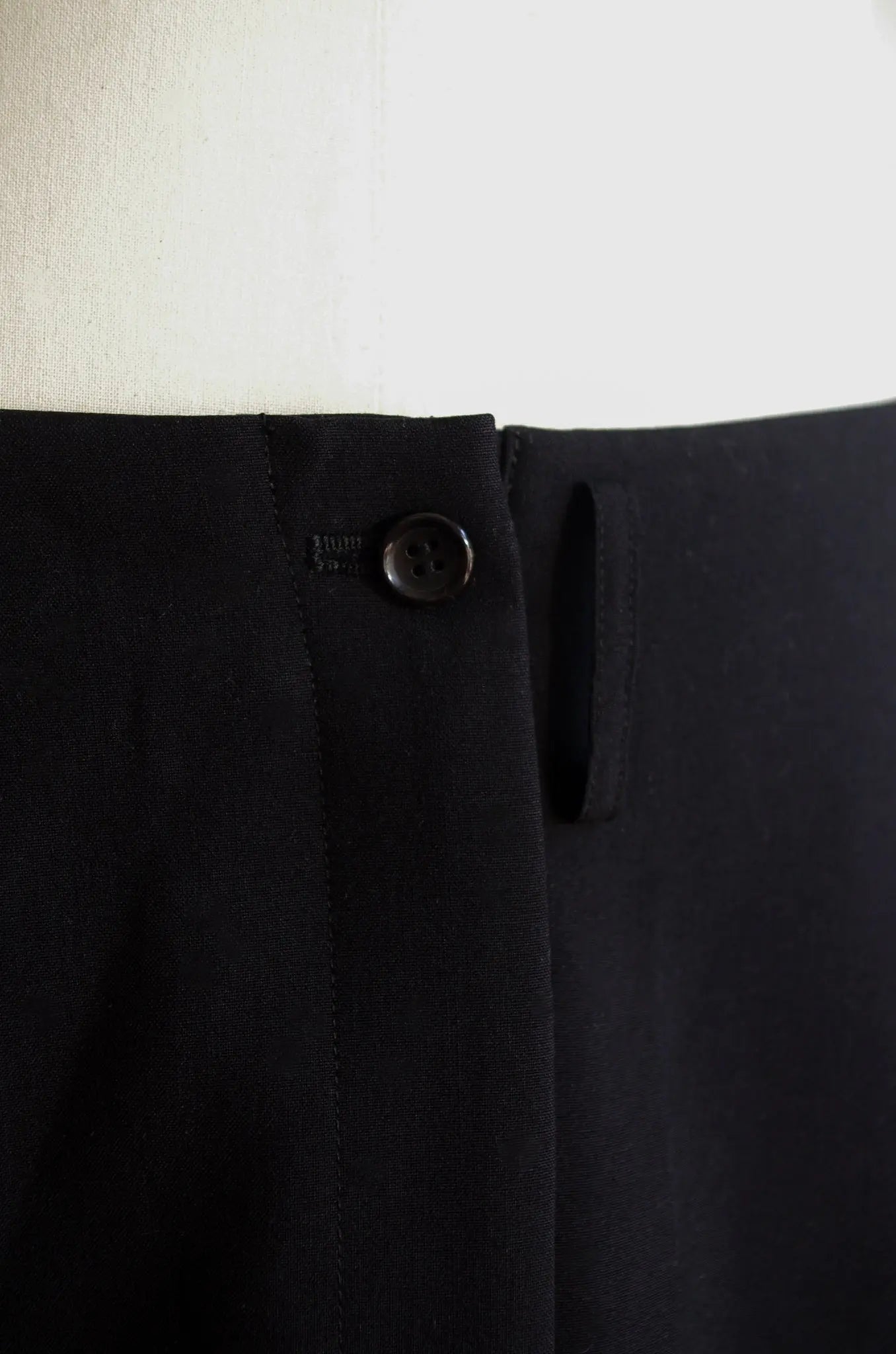 Jupe-Pantalon Sculpturale – COMME des GARÇONS HOMME PLUS AD2019 