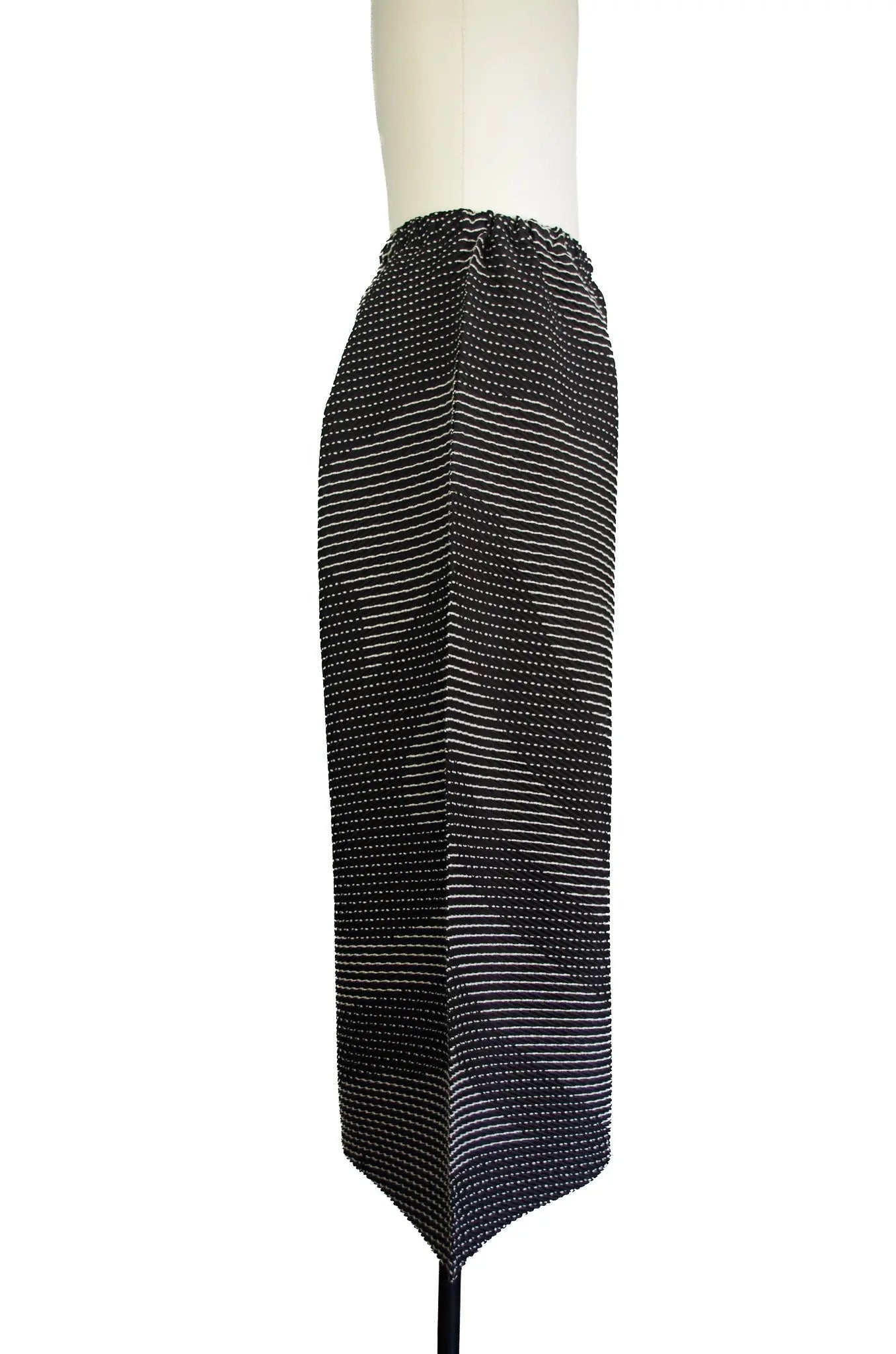 Pantalon Plissé Graphique Noir & Blanc – Issey Miyake AD2003 
