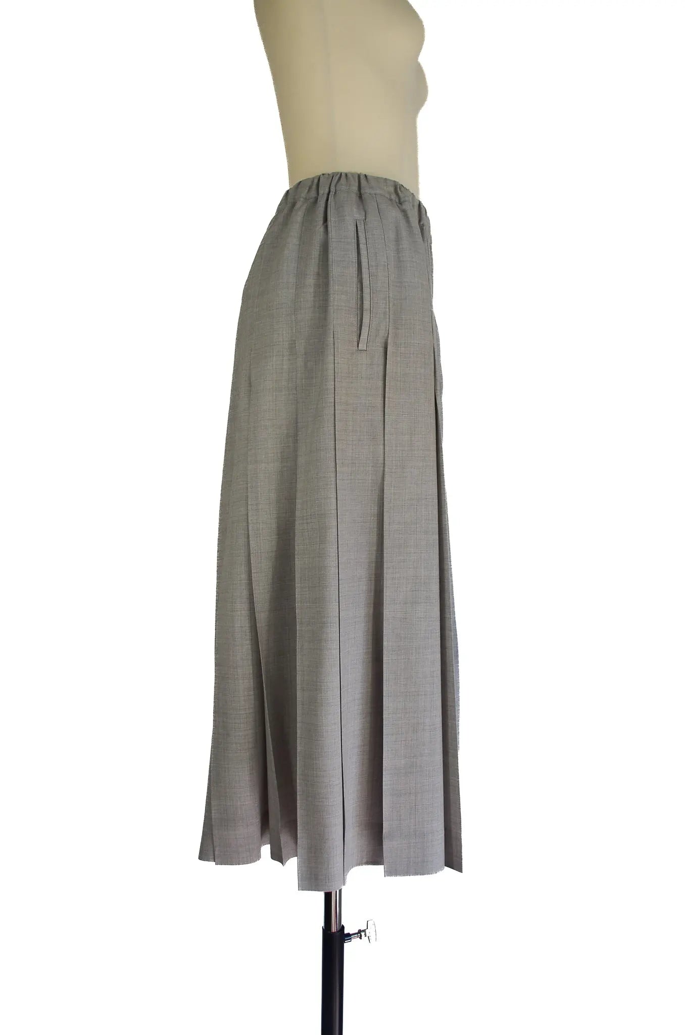 Pantalon Plissé en Laine – COMME des GARÇONS CdG AD2024 