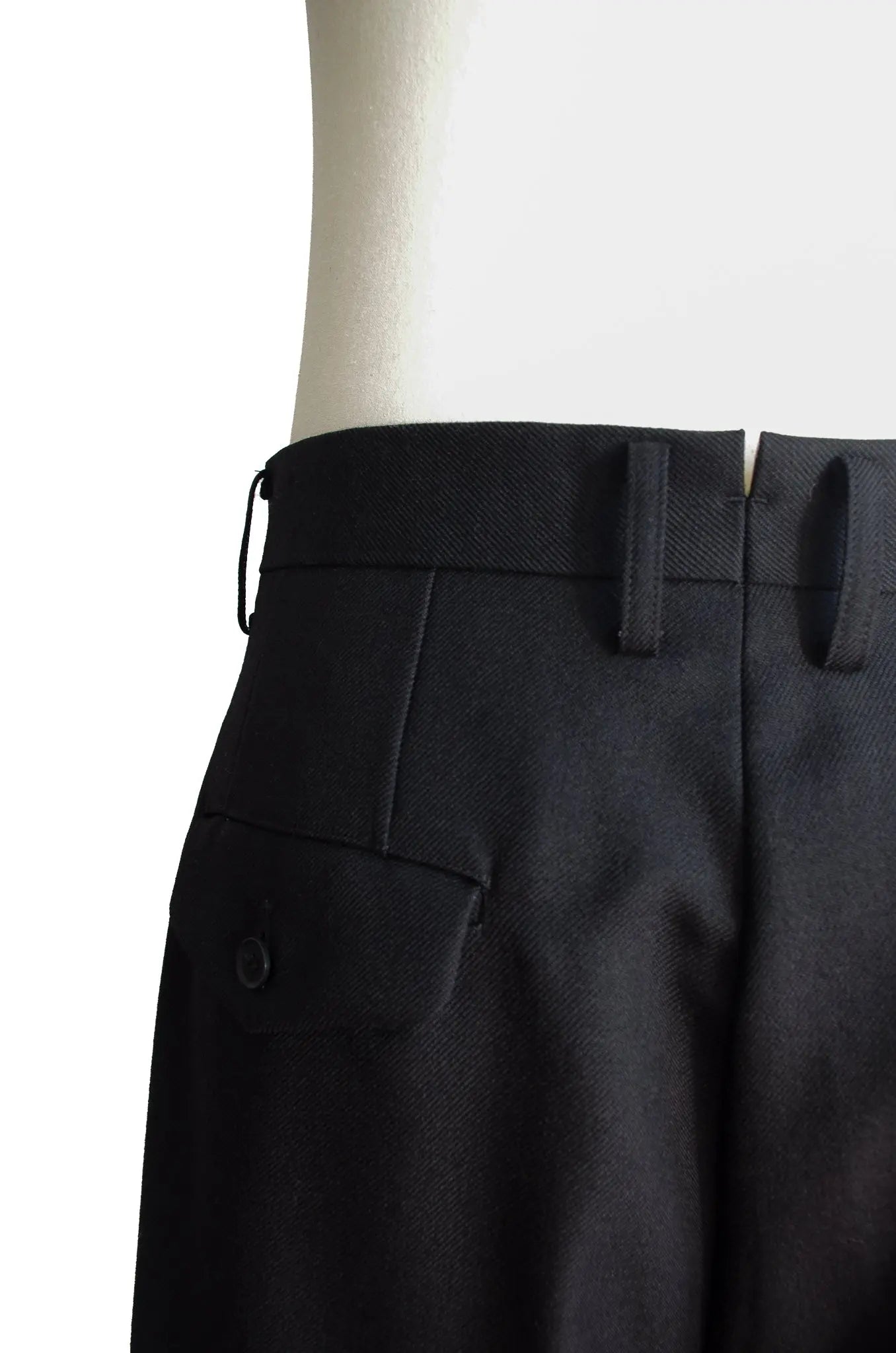 Pantalon Tailleur Drapé à Poches Boutonnées – JUNYA WATANABE MAN - COMME des GARÇONS AD2021 