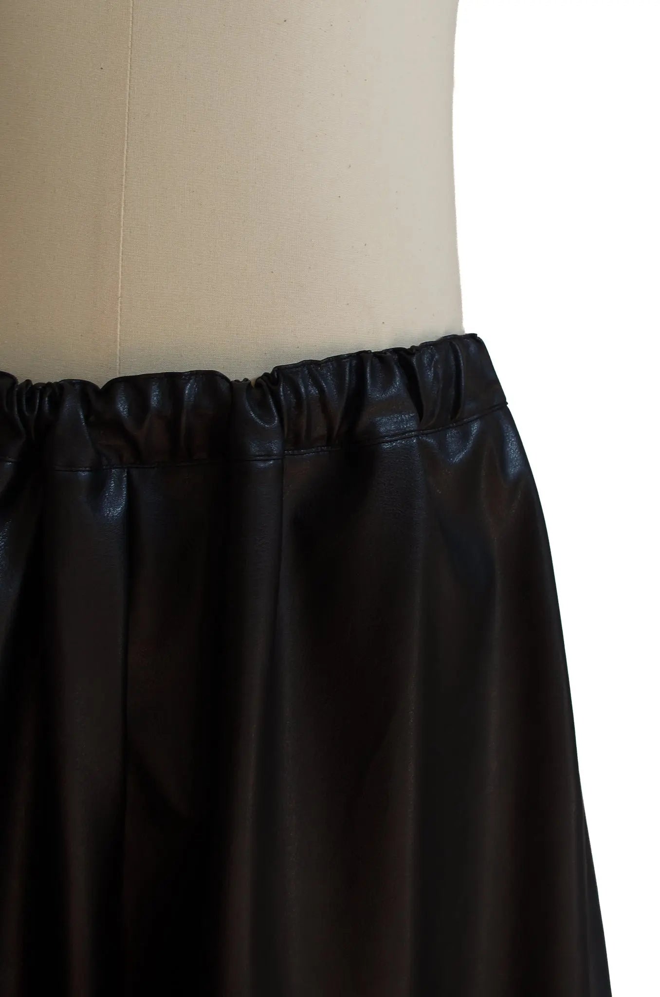 Pantalon large effet cuir – COMME des GARÇONS (AD2024) 