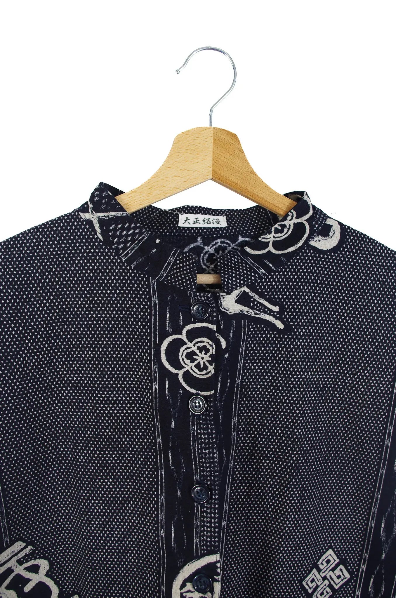 Robe Japonaise Taishō Kasuri – Motifs Historiques & Tissage Kasuri 