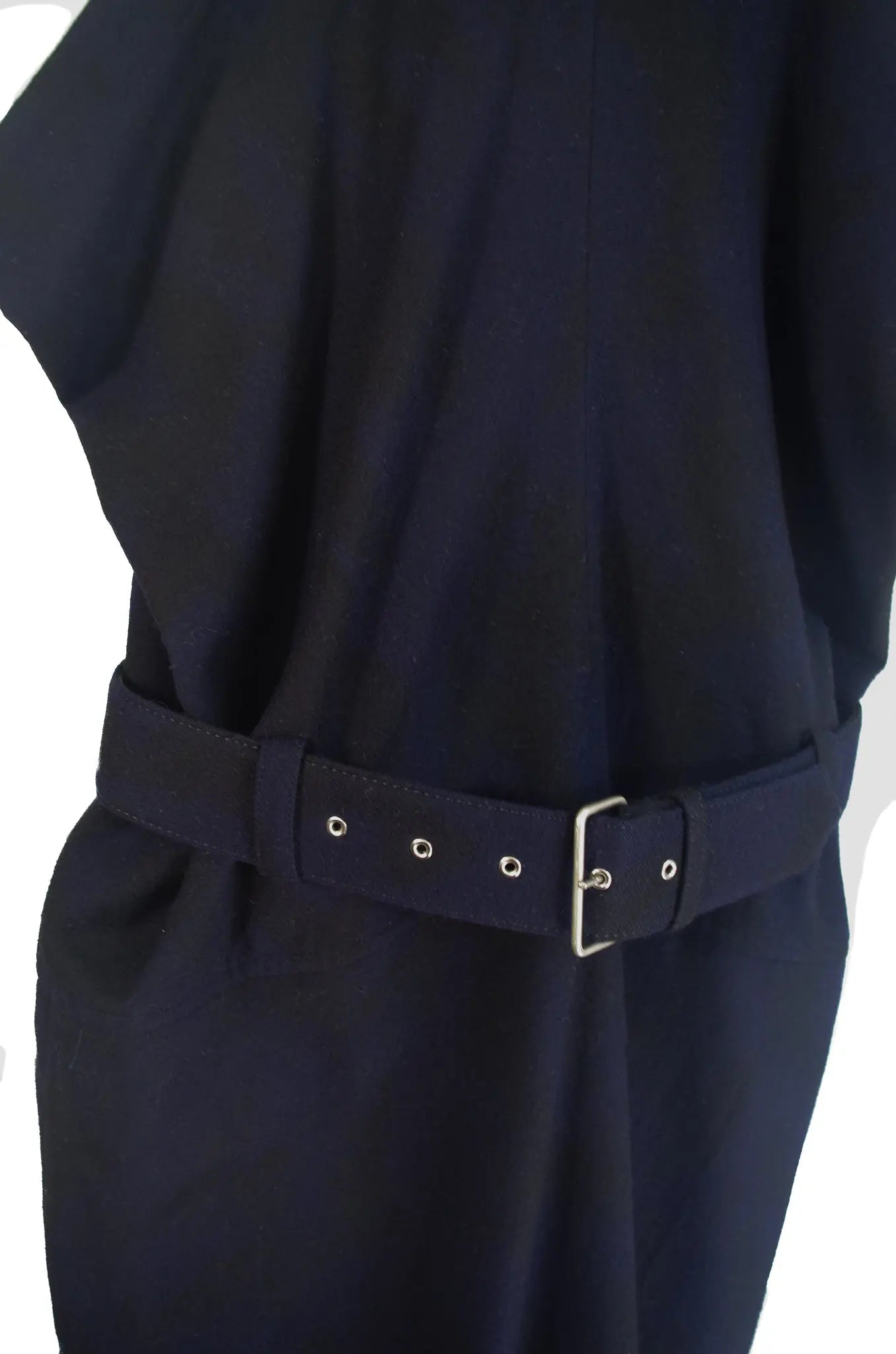 Robe Sans Manches Ceinturée en Laine Bleu Nuit – COMME des GARÇONS AD1989 