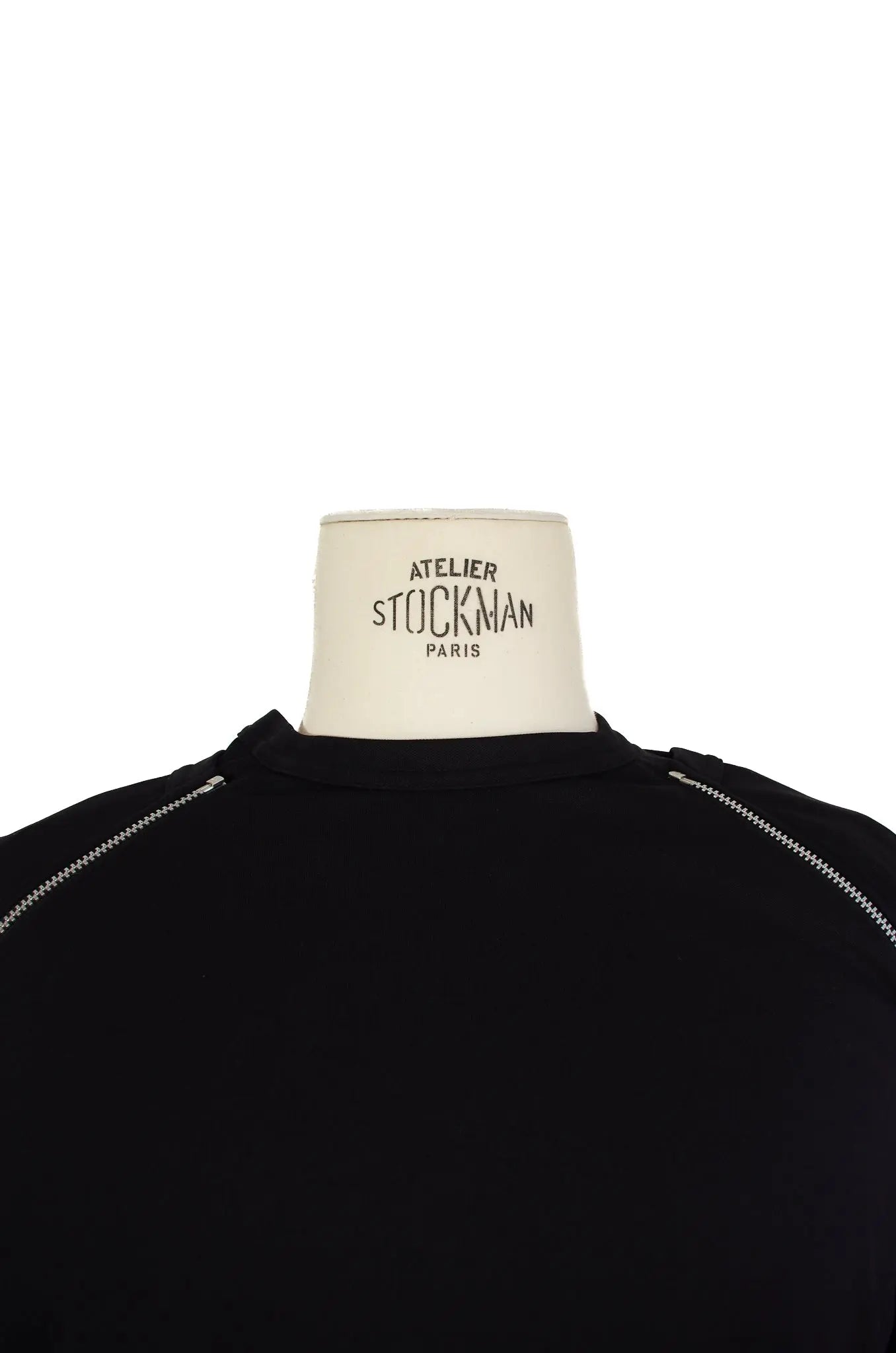 T-shirt Long Asymétrique à Zips – COMME des GARÇONS HOMME PLUS AD2024 