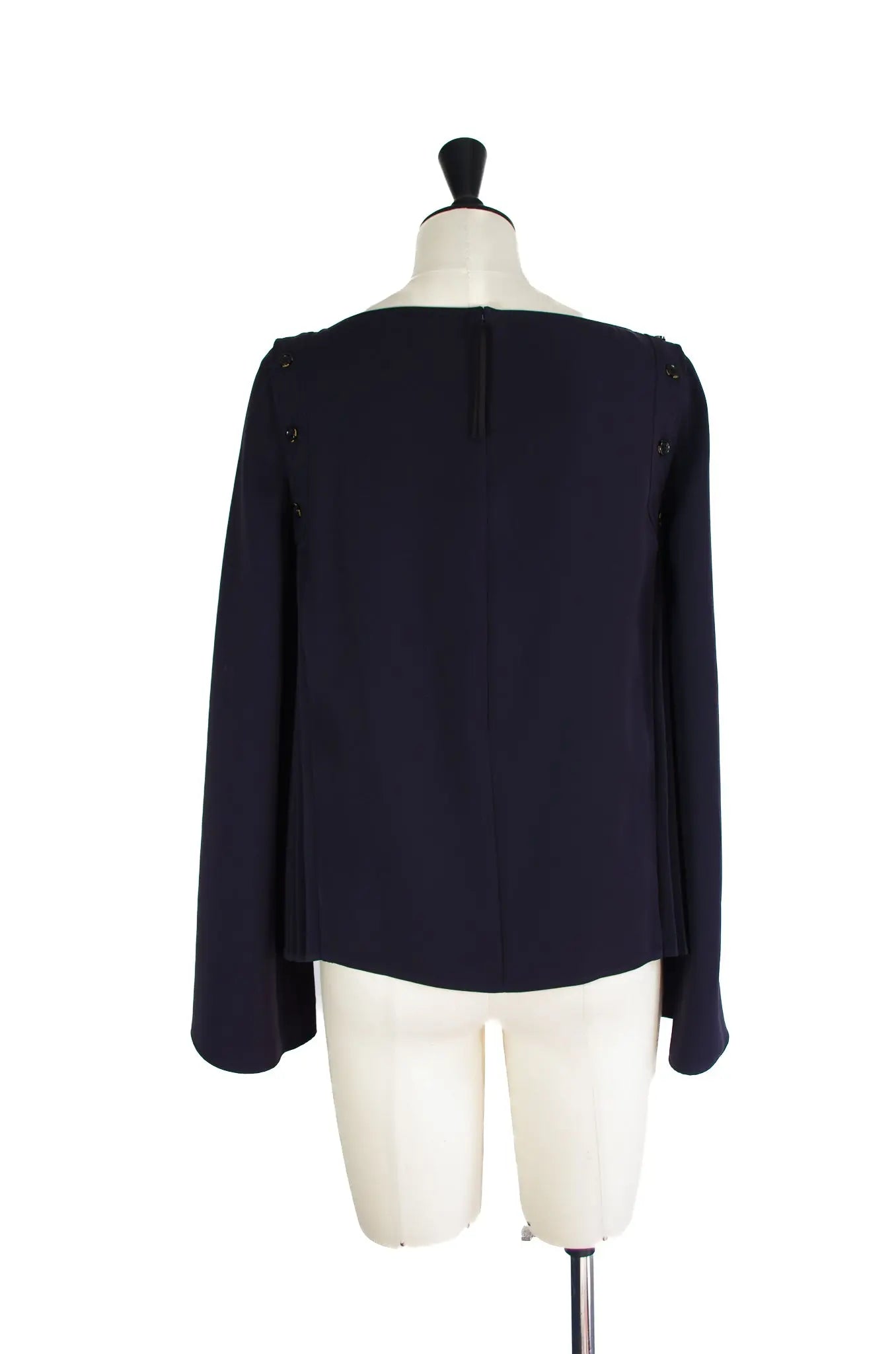 Top Plissé Structuré à Boutons Gravés – ADEAM (Made in Japan, AD2021) 